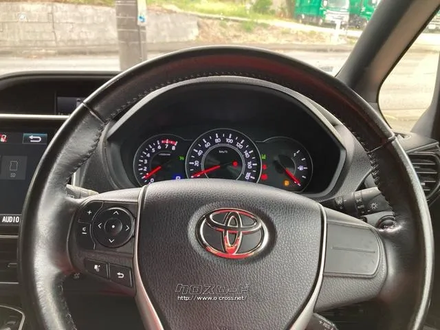 トヨタ ヴォクシー