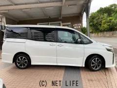 トヨタ ヴォクシー