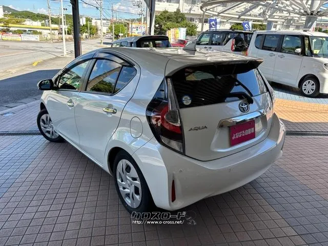 トヨタ アクア