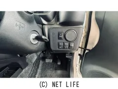 ダイハツ ミライース