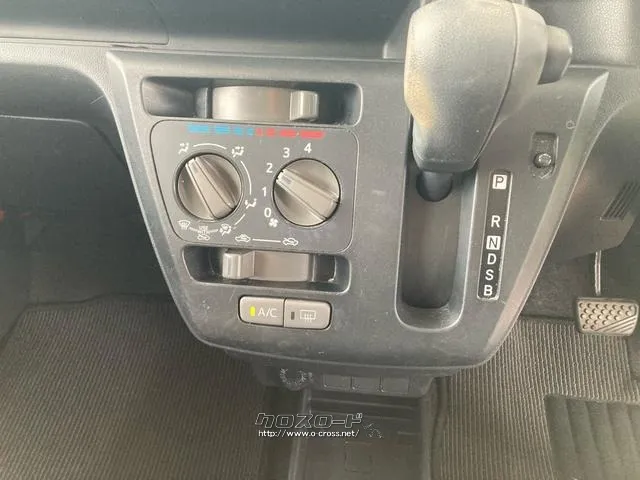 ダイハツ ミライース