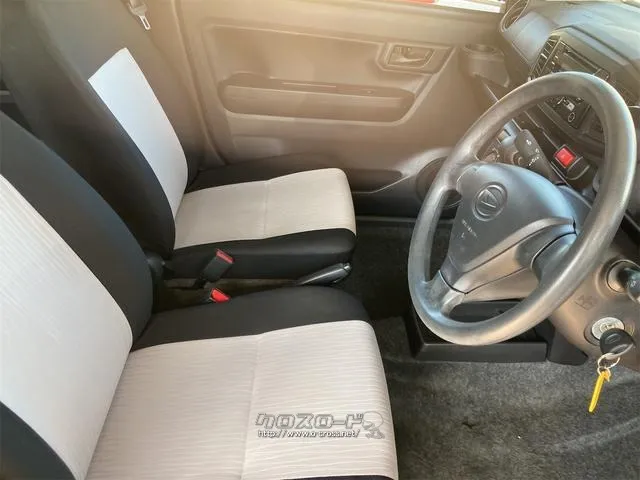 ダイハツ ミライース