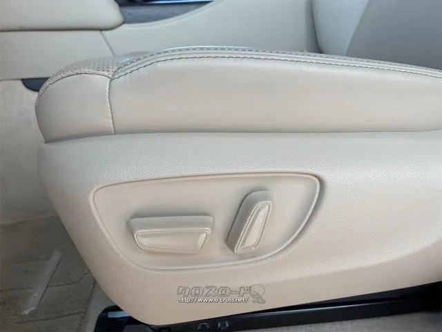 トヨタ ランドクルーザー300
