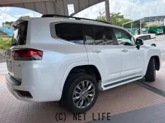 トヨタ ランドクルーザー300
