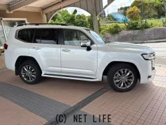 トヨタ ランドクルーザー300