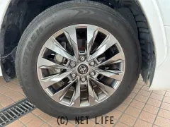 トヨタ ランドクルーザー300