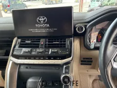 トヨタ ランドクルーザー300