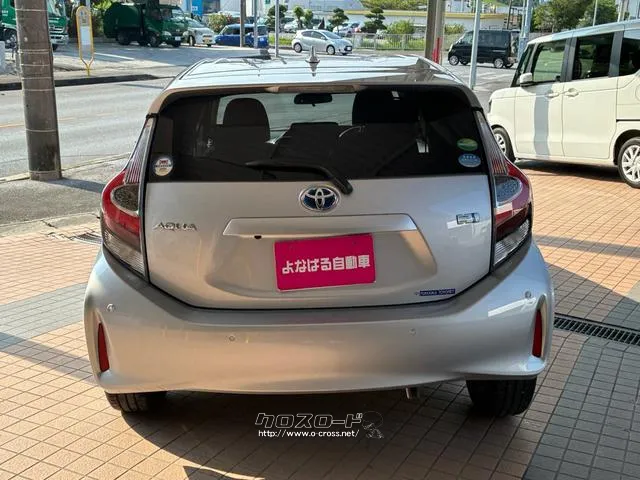 事故車は絶対売りません!!いつも元気ハツラツ社長と陽気な専務を筆頭にクルマに関するサービスは全てお受け致します! トヨタ アクア