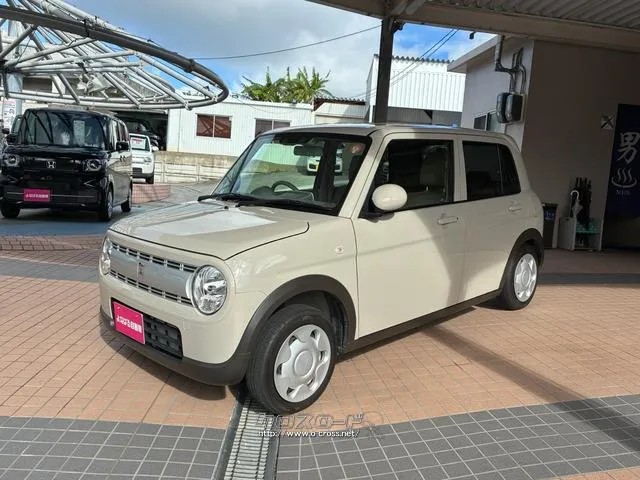自社に板金工場も構えてますのでお車の傷や凹みに関しましても、弊社の腕の利く職人さんたちが対応いたします!! スズキ アルトラパン