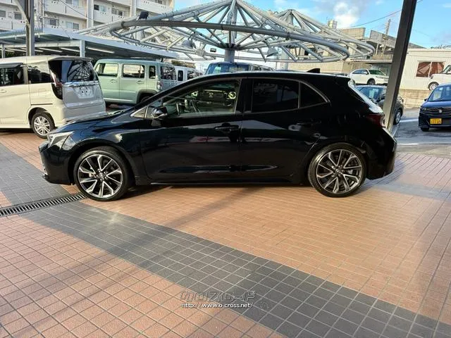 自社工場完備。アフターサービスもお任せください!!! トヨタ カローラスポーツ