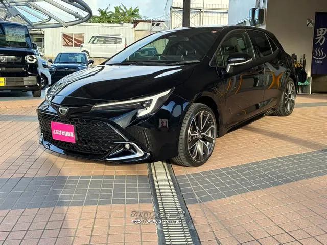 自社に板金工場も構えてますのでお車の傷や凹みに関しましても、弊社の腕の利く職人さんたちが対応いたします!! トヨタ カローラスポーツ