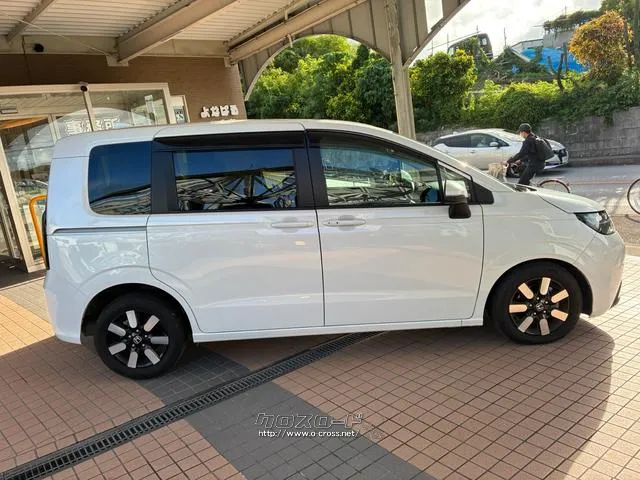 与那原自動車大里店新車、中古車、即納車常時100台以上展示中!運命の一台に出会えるかも♪♪♪ ホンダ フリード