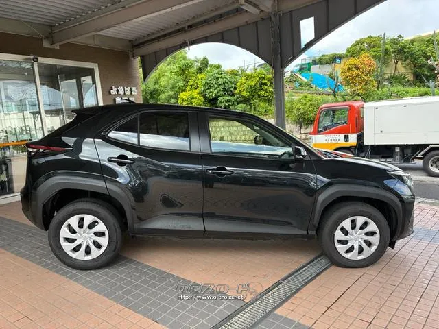 与那原自動車大里店新車、中古車、即納車常時100台以上展示中!運命の一台に出会えるかも♪♪♪ トヨタ ヤリスクロス
