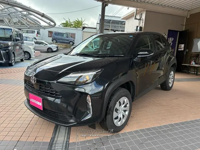自社に板金工場も構えてますのでお車の傷や凹みに関しましても、弊社の腕の利く職人さんたちが対応いたします!! トヨタ ヤリスクロス