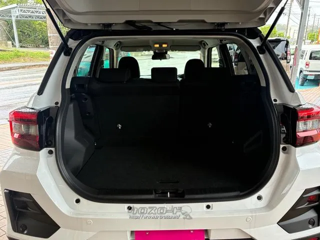 弊社では積載車・レッカー車も完備してますのでお車に万が一のことがおきましてもレスキューで迅速に駆けつけます!! トヨタ ライズ
