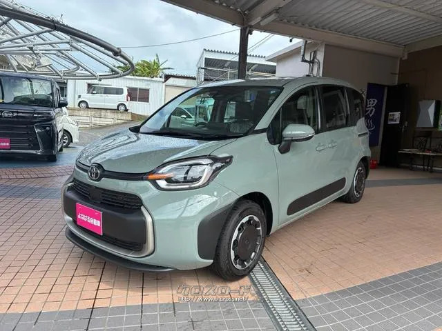 自社に板金工場も構えてますのでお車の傷や凹みに関しましても、弊社の腕の利く職人さんたちが対応いたします!! トヨタ シエンタ