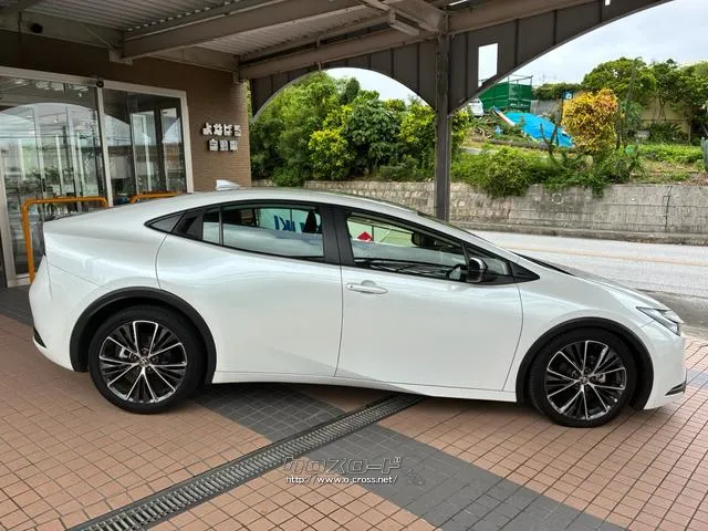 与那原自動車大里店新車、中古車、即納車常時100台以上展示中!運命の一台に出会えるかも♪♪♪ トヨタ プリウス