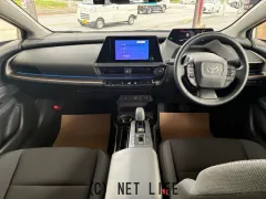 トヨタ プリウス