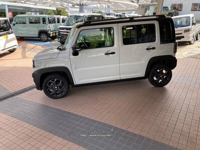 事故車は絶対売りません!!いつも元気ハツラツ社長と陽気な専務を筆頭にクルマに関するサービスは全てお受け致します! スズキ ハスラー
