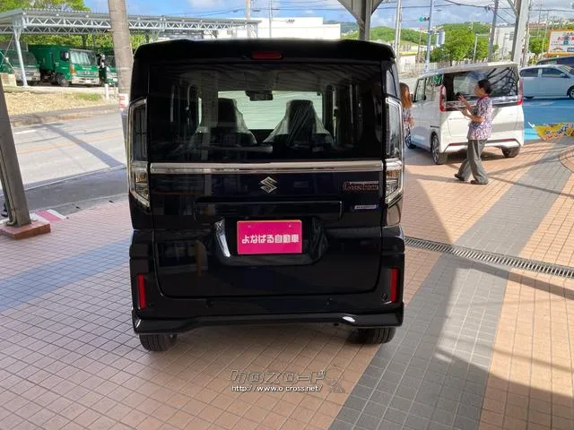 自社に板金工場も構えてますのでお車の傷や凹みに関しましても、弊社の腕の利く職人さんたちが対応いたします!! スズキ スペーシア