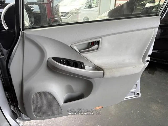 トヨタ プリウス