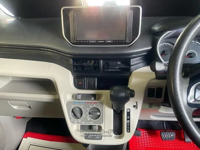 ダイハツ ムーヴ