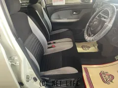 ダイハツ キャスト