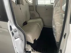 三菱 eKスペース