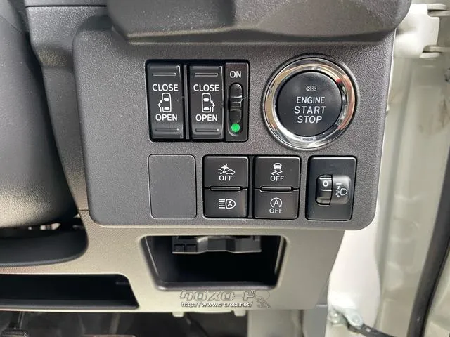 トヨタ ピクシスメガ