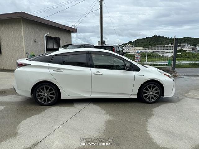 トヨタ プリウス