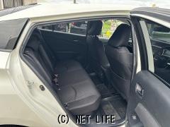 トヨタ プリウス