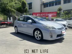 トヨタ プリウス