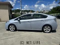 トヨタ プリウス