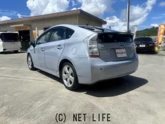 トヨタ プリウス