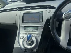 トヨタ プリウス