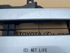 外装・エアロ ハイエース　グリル