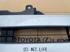 外装・エアロ ハイエース　グリル