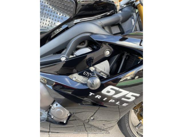 トライアンフ デイトナ 675・2009(H21)初度登録(届出)年・黒・675cc