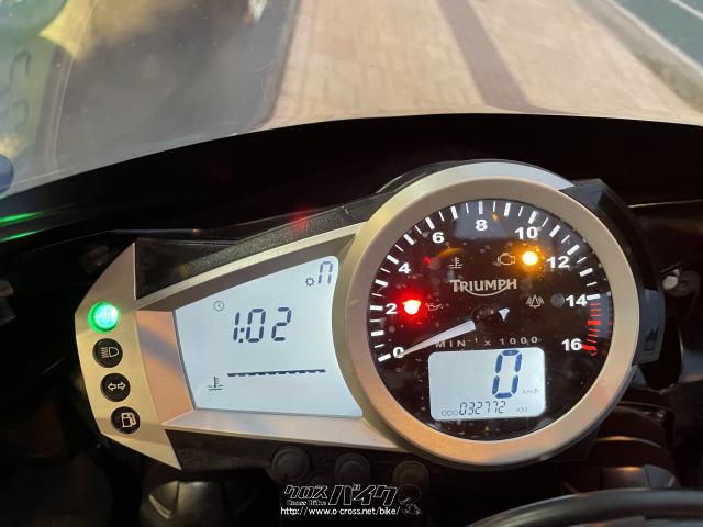トライアンフ デイトナ 675・2008(H20)初度登録(届出)年・ブラック