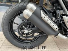 トライアンフ スクランブラー４００X
