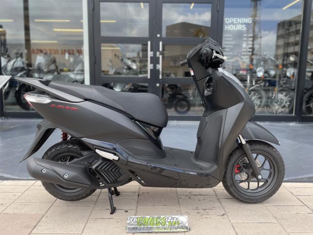 値上げ前の希少な新車！LEAD125マットギャラクシーブラックメタリック！新色艶消しブラック仕様　スマートキー仕様！ ホンダ「リード125」に「マットギャラクシーブラックメタリック