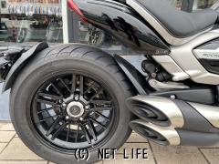 トライアンフ ロケット3 R