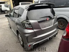 部品取車 フィッRS