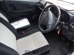 ダイハツ ミライース