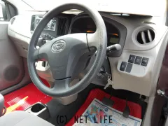 ダイハツ ミライース