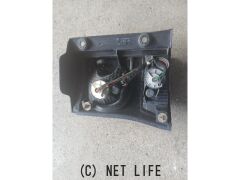 外装・エアロ 右テールランプ