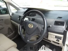 ダイハツ ムーヴ