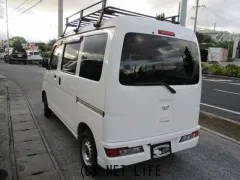 ダイハツ ハイゼットカーゴ