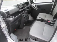 ダイハツ ハイゼットカーゴ