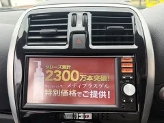 日産 マーチ